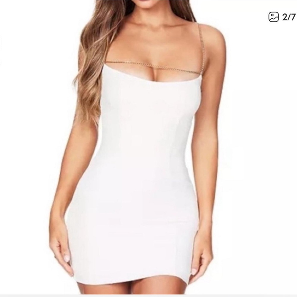 NOOKIE Bodycon White Mini Dress Gold Chain NWT Lexi Chain Size Medium Body